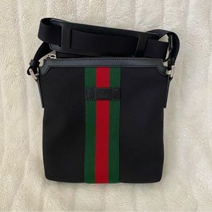 Gucci Web Striped Unisex Messenger Bag
